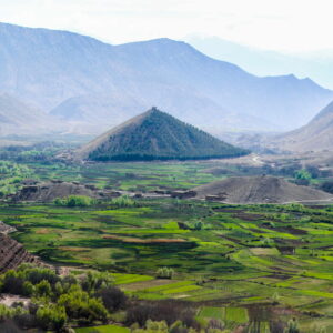 Imzzan: Medines, Muntanyes i Platja